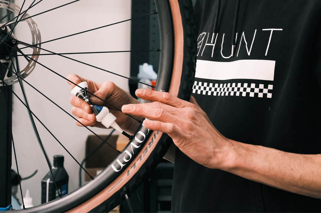 Mechanics at home: Setting up tubeless tires