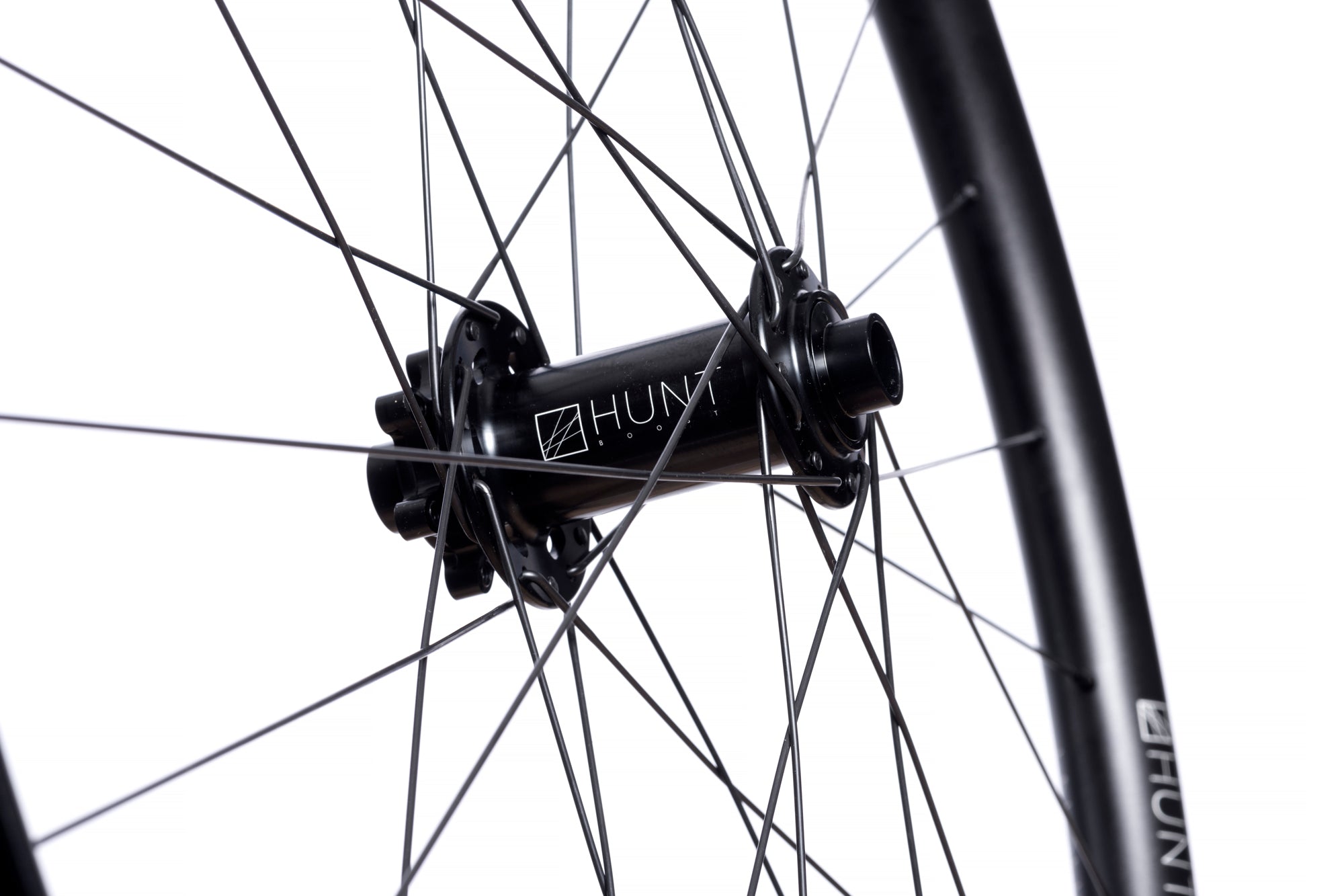 <h1>Front Hub</h1><i>Suited to match the needs of the modern trail bike rider. Featuring durable bearings and 7075-T6 series alloy axles to increase stiffness. These hubs have been selected based on their ability to perform on the most aggressive trails.</i>