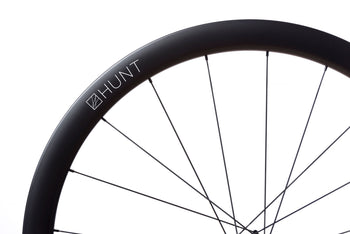 <h1>Tire Width Optimisation</h1><i> Designed around a 20mm internal rim width optimised for a 25c tire (but will of course work without compromise with both 23c and 28c tires). They feature a hooked tire retention design and are both fully ETRTO-compatible and tubeless-ready.</i>