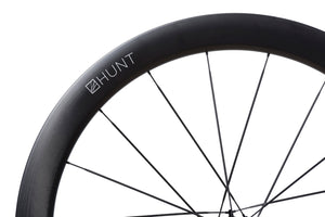 <h1>Tire Width Optimisation</h1><i> Designed around a 20mm internal rim width optimised for a 25-28mm tire. They feature a hooked tire retention design and are both fully ETRTO-compatible and tubeless-ready.</i>